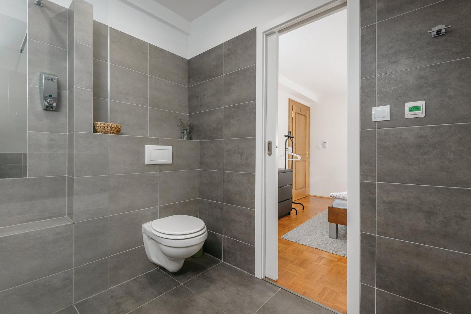 Roy 2 Bdr Apartment With Prague Castle View, Parking & Ac Zewnętrze zdjęcie